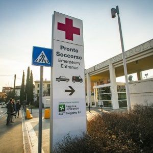 Piazza Affari alla prova del coronavirus, fari ancora puntati su Ubi-Intesa