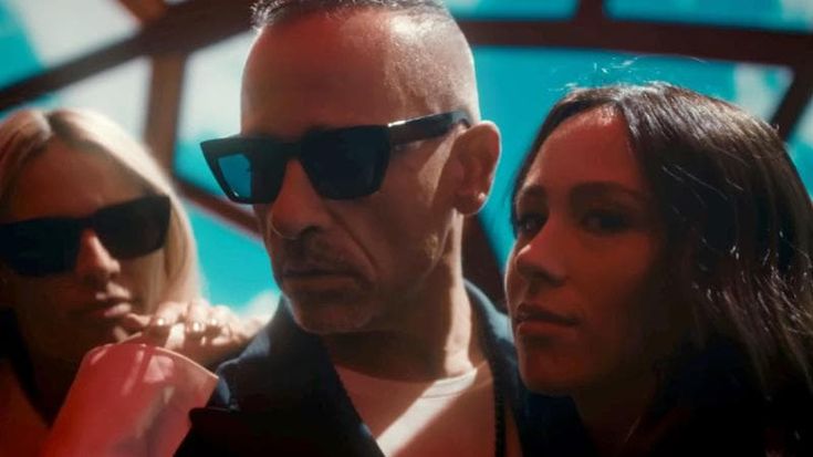 Aurora Ramazzotti si è sposata. Gli auguri di papà Eros: “Vedere due ragazzi felici è un miracolo”