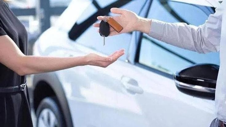 Multe per chi ha un’auto a noleggio, niente penale aggiuntiva per l’automobilista. Due sentenze
