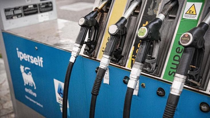 Eni estende il tetto ai prezzi dei carburanti per tutto l’anno. Livelli valutati ogni mese