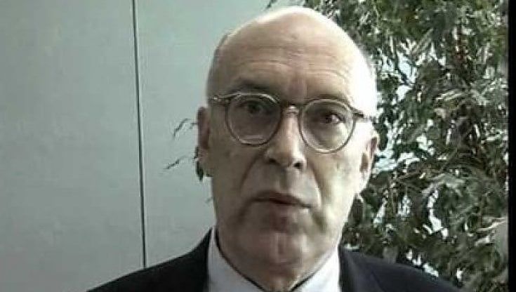 L'ex presidente dell'Emilia-Romagna Antonio La Forgia è in sedazione profonda. La moglie: "Paese ipocrita"