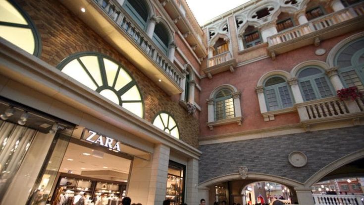 Lo shopping senza freni di Mr Zara: maxi spese immobiliari per schivare la patrimoniale spagnola