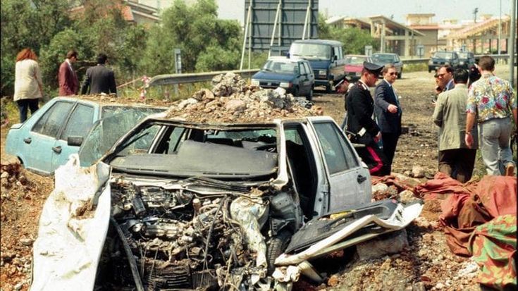 De Lucia: “Falcone un maestro, ma la mafia è ancora viva. La politica cacci le mele marce”