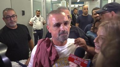 Attacco sul Dubai-Tel Aviv, il passeggero: "Paura e istinto di sopravvivenza. Così ho preso il terrorista e tirato su l'aereo"