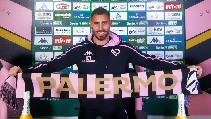 Il ballerino del gol, Storia di Tutino dalla scuola di danza al calcio in serie A