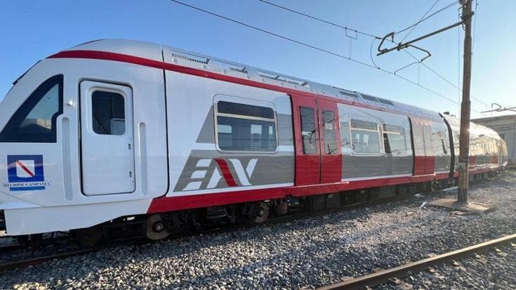 Vesuviana, nuovo corso: orari fissi, più fermate dieci treni entro ottobre