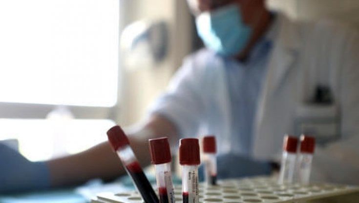Coronavirus, il bollettino di oggi 2 marzo: 17.083 nuovi casi e 343 morti