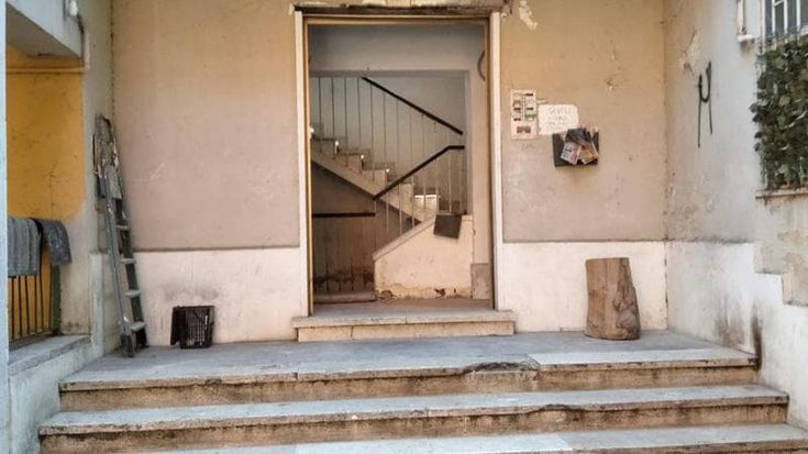 Notte di bombe carta a Roma: doppia intimidazione ad Acilia e Casal Bruciato, un ferito