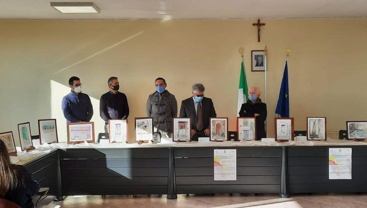 La paura del Covid trasformata in bellezza, a Futani in mostra le opere degli studenti