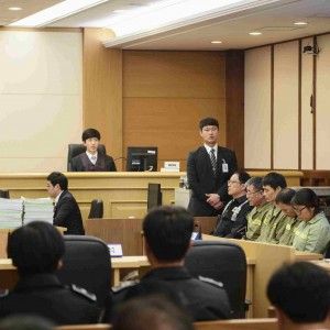 Corea del Sud, condannato a 36 anni il capitano del traghetto affondato
