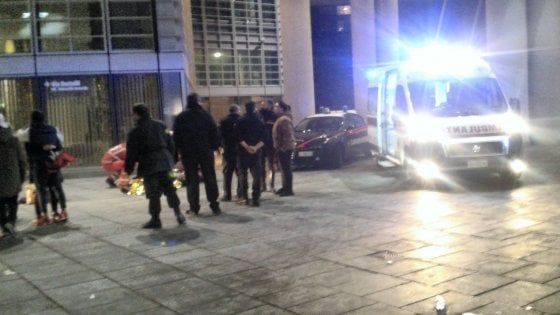 Milano, maxi rissa tra filippini: tutti scarcerati. Uno dei 5: "Ho solo difeso mio fratello e i suoi amici"