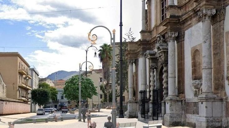 Aiuole, panchine e arredi: così cambierà piazza San Saverio