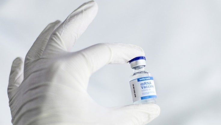Vaccini: terza dose per i pazienti fragili? Ecco quali dati abbiamo