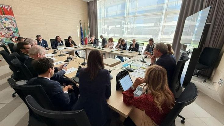 Sanità, in Puglia lite sui lavori Pnrr: slittano 45 nuove strutture. “Per le altre serve personale”