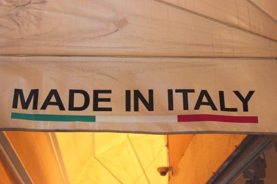 Storia, cultura, emozioni: l’effetto paese sul retail