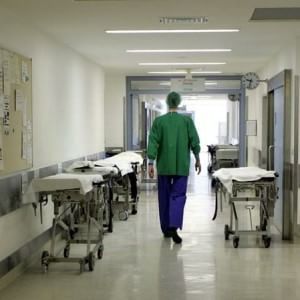 Massa di Somma, neonata muore durante il parto. Madre in fin di vita