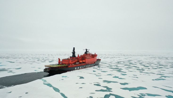 Russia, la crociera polare sul rompighiaccio