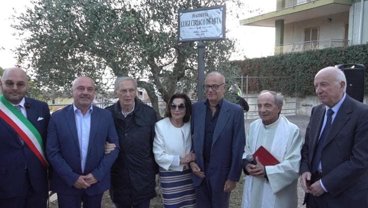 “Siamo tutti democristiani”: in Irpinia una piazza per De Mita