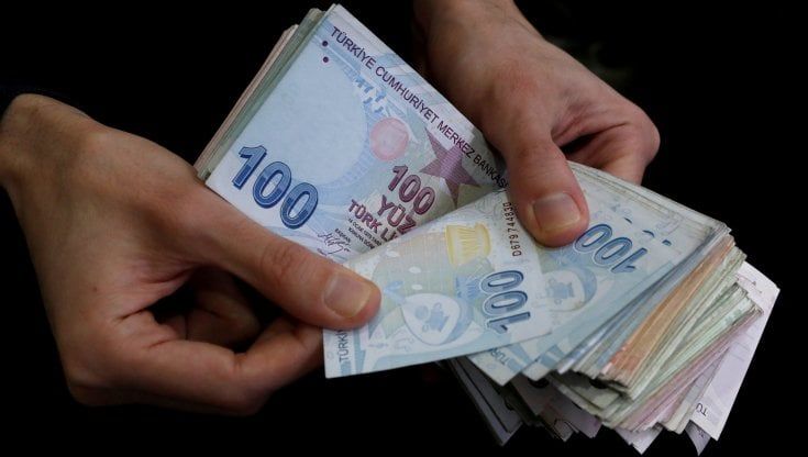 Western Union, torna la preoccupazione tra i lavoratori per la richiesta di 90 uscite