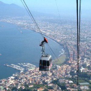 Castellammare, riapre la funivia del Faito