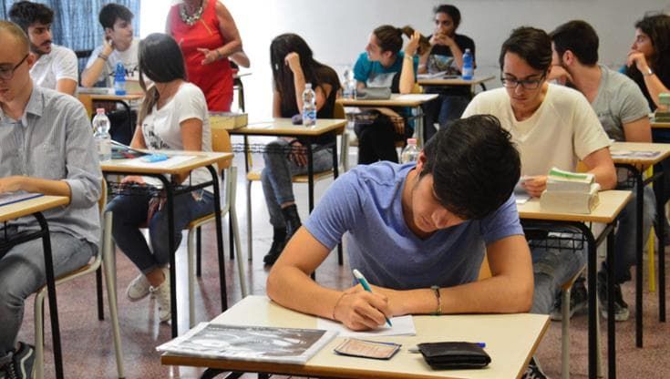 D’Annunzio, la guerra e l’intelligenza artificiale: il toto-tema alla vigilia della maturità