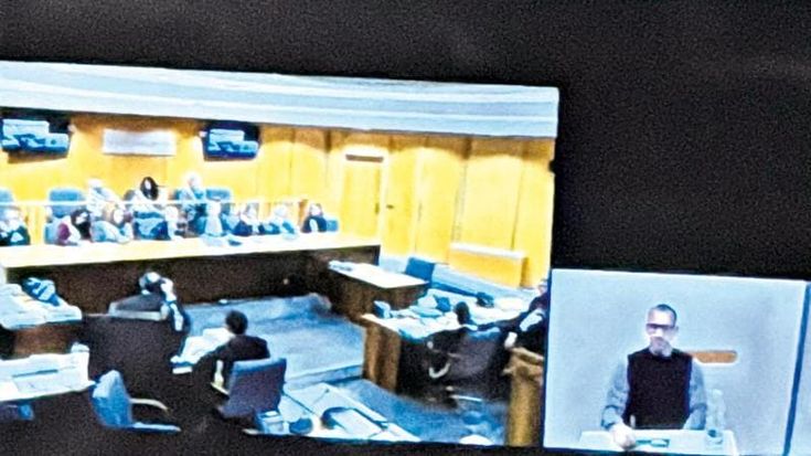 Omicidio di Diabolik, un’esecuzione mafiosa: “Ergastolo a Calderon”. Lui assiste immobile per 6 ore