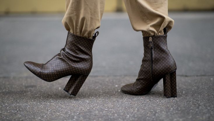 Il tronchetto o ankle boot: la scarpa che risolve ogni look