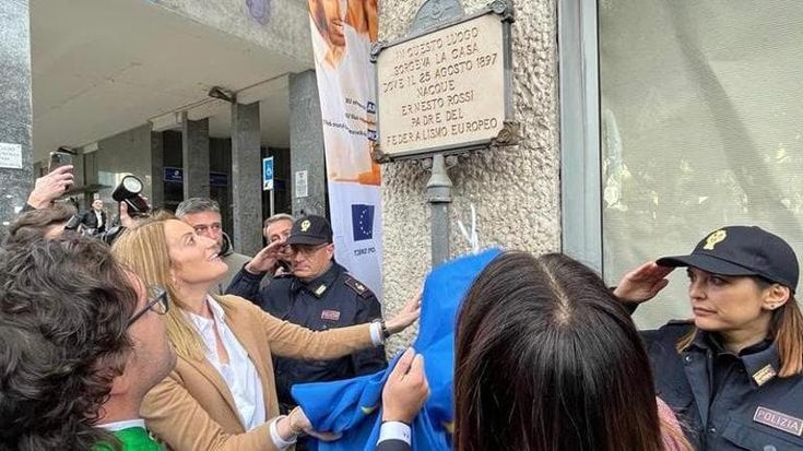 Metsola a Caserta risponde al meeting di Salvini: “Siamo una maggioranza forte: costruiamo una scelta europeista”