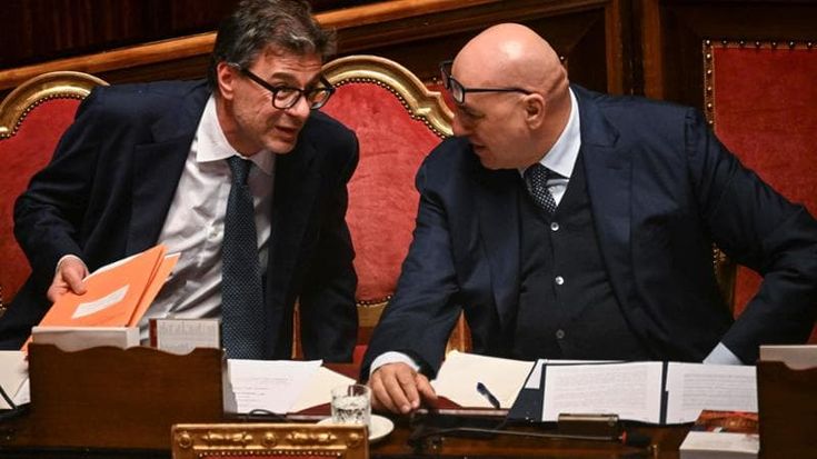 Pressing di Crosetto sul riarmo, ritiro definitivo da Baghdad