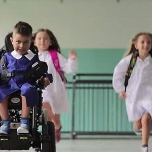Malattie rare dei bambini, "Andare lontano": la prima campagna di crowdfounding di Telethon  