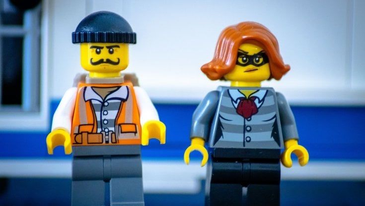 Vietato dire "lego": l'ossessione giudiziaria del colosso dei mattoncini