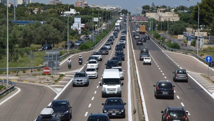 Statale 16 a una corsia tra Bari e Mola di Bari: dal 5 febbraio i lavori per il nuovo spartitraffico