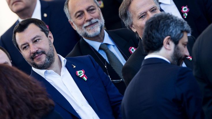 Fico-Salvini, lite sui rom per accelerare la crisi 