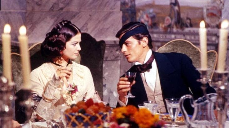 Da Brigitte Bardot al figlio di Belmondo, il ricordo di Alain Delon. Claudia Cardinale: “Il ballo è finito, Tancredi balla con le stelle”