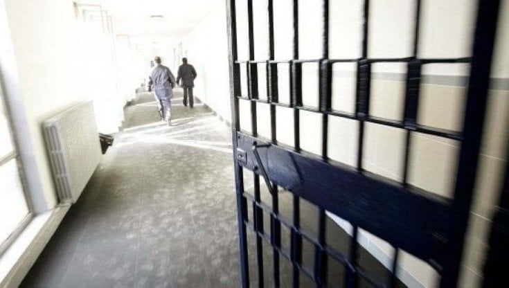  Covid, focolaio in carcere del Casertano: muore ispettore della penitenziaria
