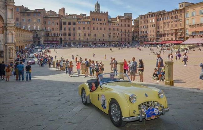 Gran Premio Nuvolari, l'auto storica corre ancora