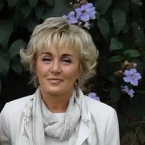 "Non volevo suicidarmi ma il mio compagno non mi avrebbe mai spinta giù dalla nave"