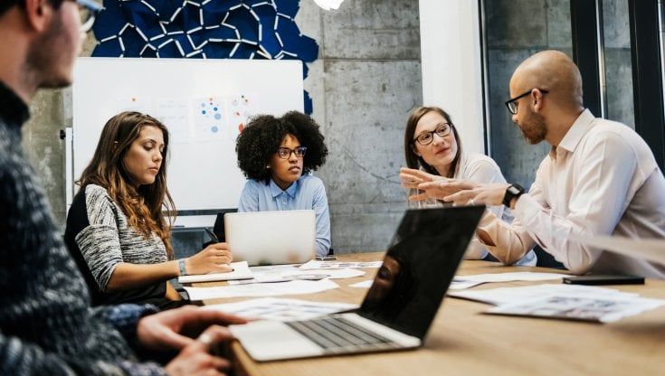 Lavoro, italiani in cerca di stipendi più alti, ambizioni ed equilibrio