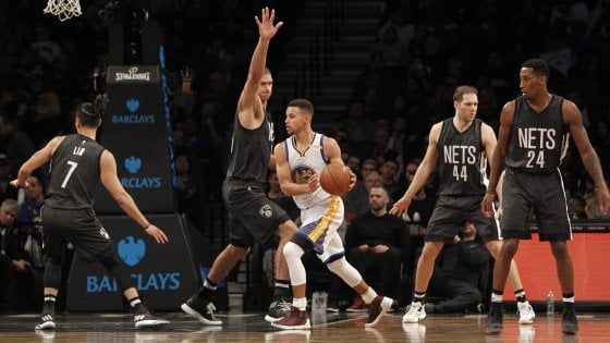 Basket, Nba: Golden State in rimonta, San Antonio cede ai Clippers