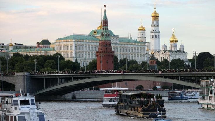 La Russia espelle due addetti italiani: “Plateale ritorsione”
