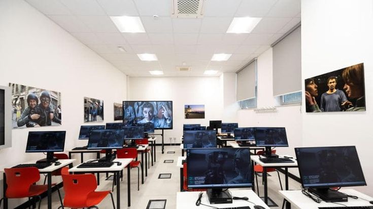 Da ex base Nato a polo del cinema: ecco il Distretto audiovisivo campano a Bagnoli