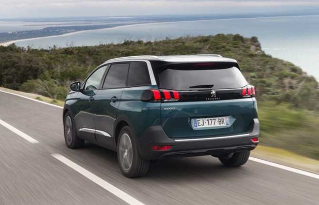 Rivoluzione Peugeot 5008, la monovolume diventa Suv