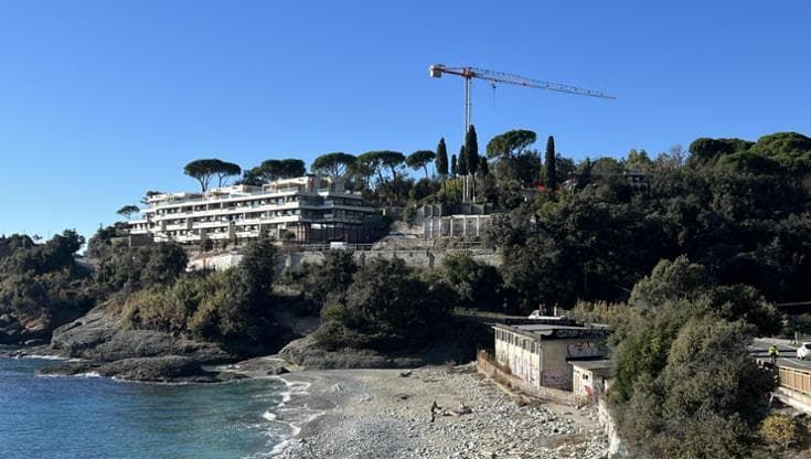 Il sindaco di Celle Ligure: “Con i ripascimenti arriveremo al 41 per cento di spiagge libere”