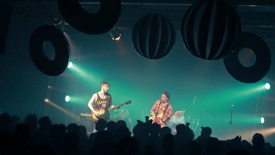 Rimini, i ragazzini in discoteca solo con mamma e papà