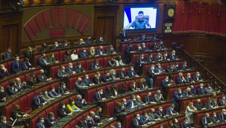 Lo spettro della legge elettorale sul nuovo Senato: e la maggioranza si divide