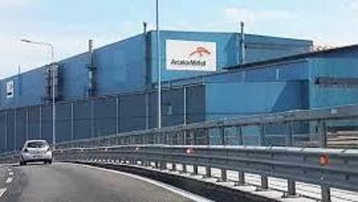 Autonomia o nazionalizzazione, le due strade alternative per ripartire
