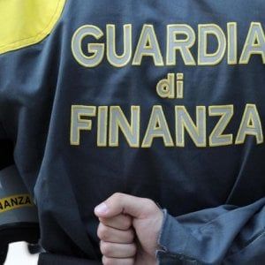 Corruzione: tentano inquinare prove:  due arresti nel Salernitano