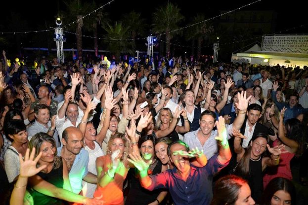 Party di fine anno a Coroglio per l'ordine dei commercialisti di Napoli