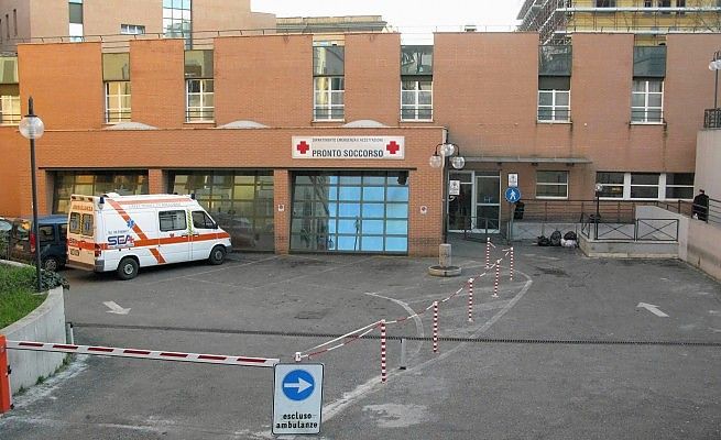 San Camillo, lo scandalo dei certificati facili<br />&ldquo;Mille esonerati dal lavoro&rdquo;
