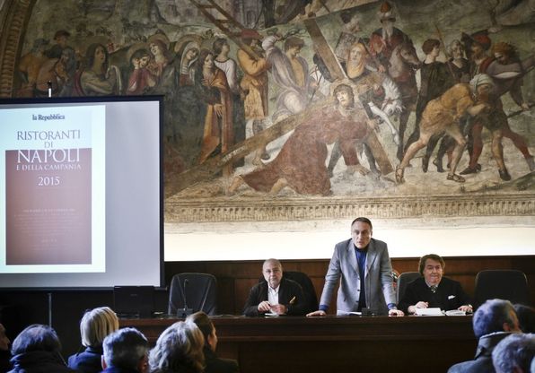 Presentata a Santa Maria La Nova la "Guida ai ristoranti" di Repubblica